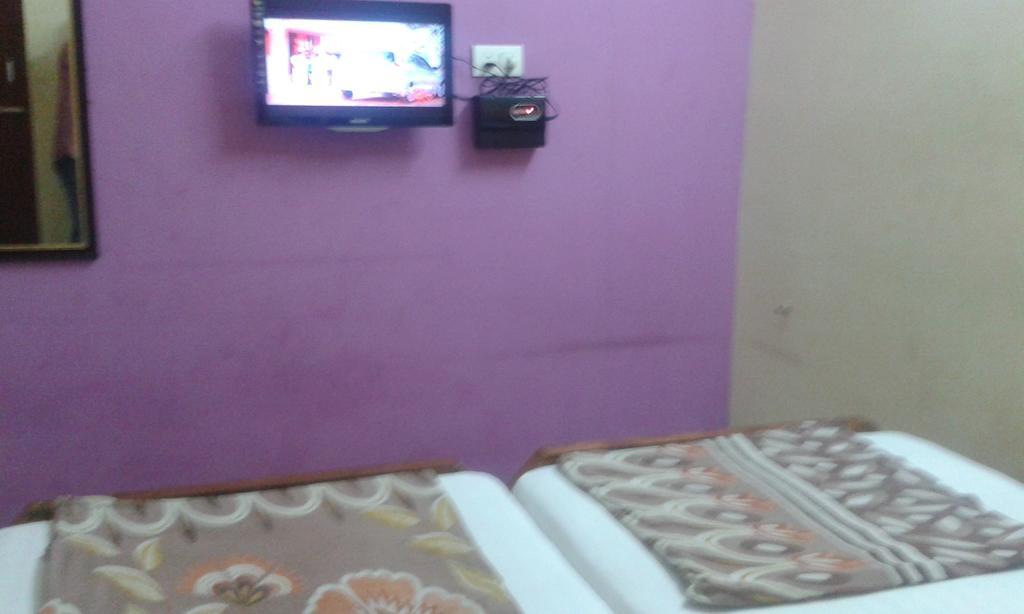 Noble Residency Hotel Tirupati Room photo